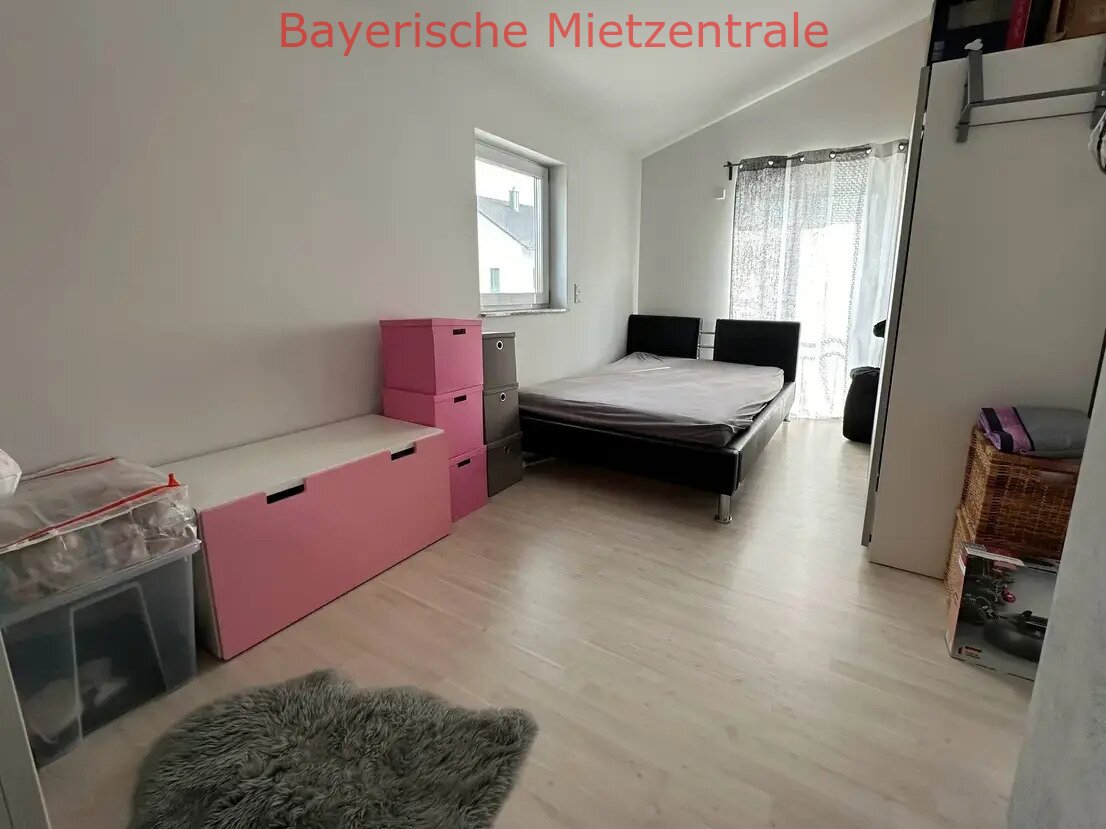 ***BAYERISCHE MIETZENTRALE: Attraktives und freistehendes 120 qm Einfamilienhaus!!!***