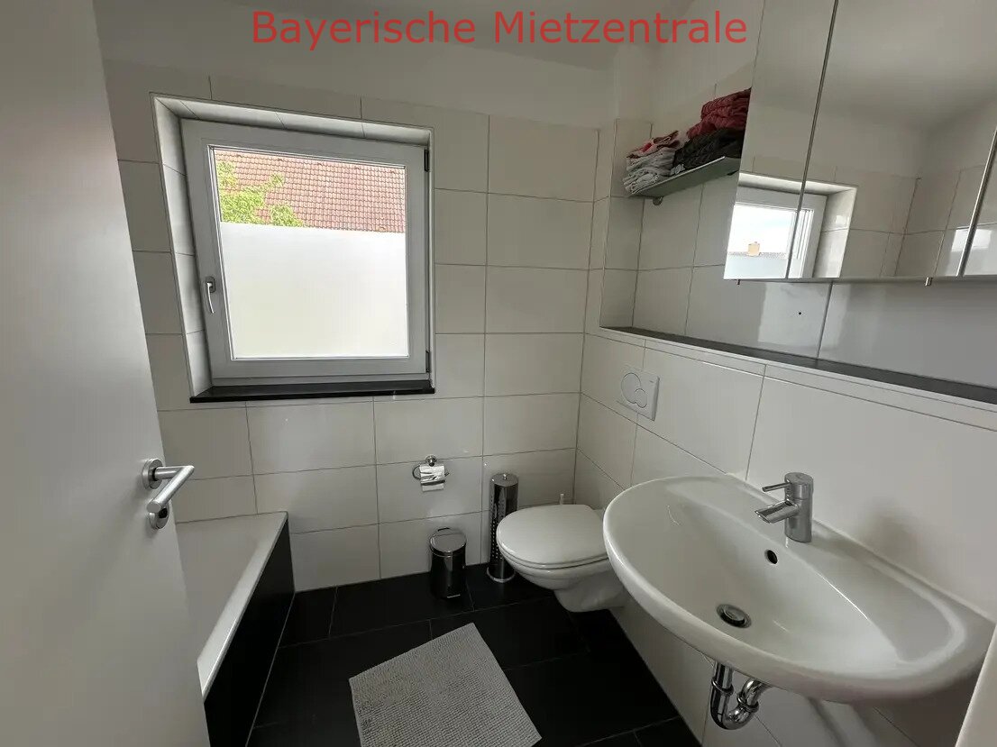 ***BAYERISCHE MIETZENTRALE: Attraktives und freistehendes 120 qm Einfamilienhaus!!!***