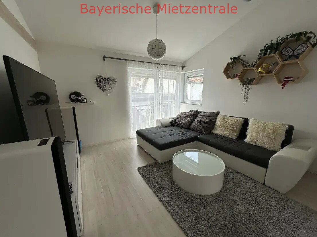 ***BAYERISCHE MIETZENTRALE: Attraktives und freistehendes 120 qm Einfamilienhaus!!!***