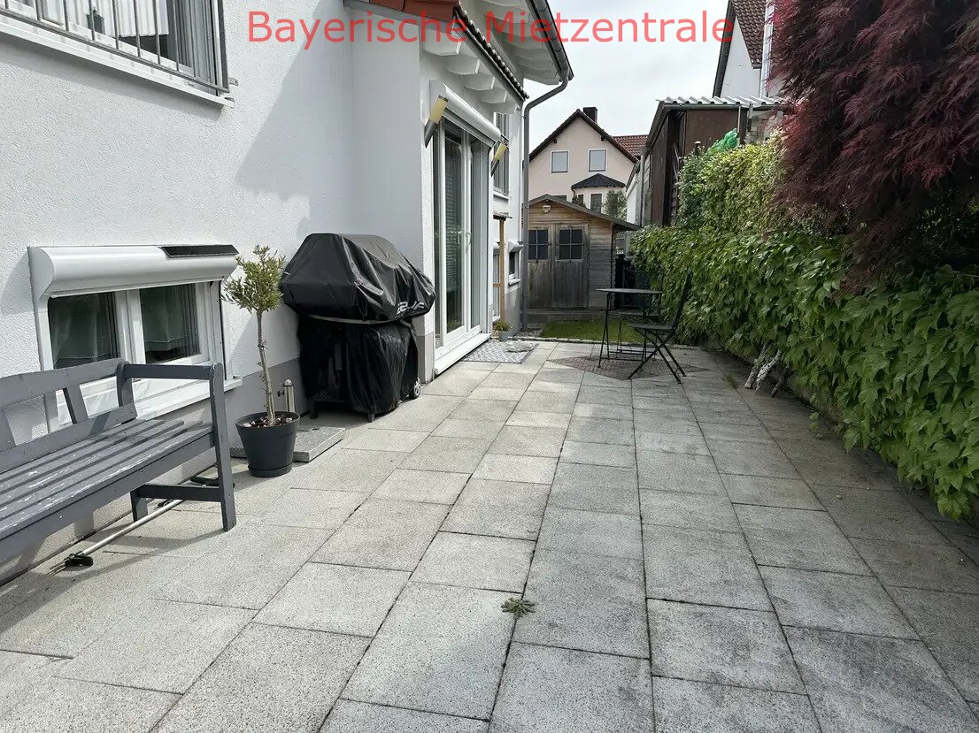 ***BAYERISCHE MIETZENTRALE: Attraktives und freistehendes 120 qm Einfamilienhaus!!!***