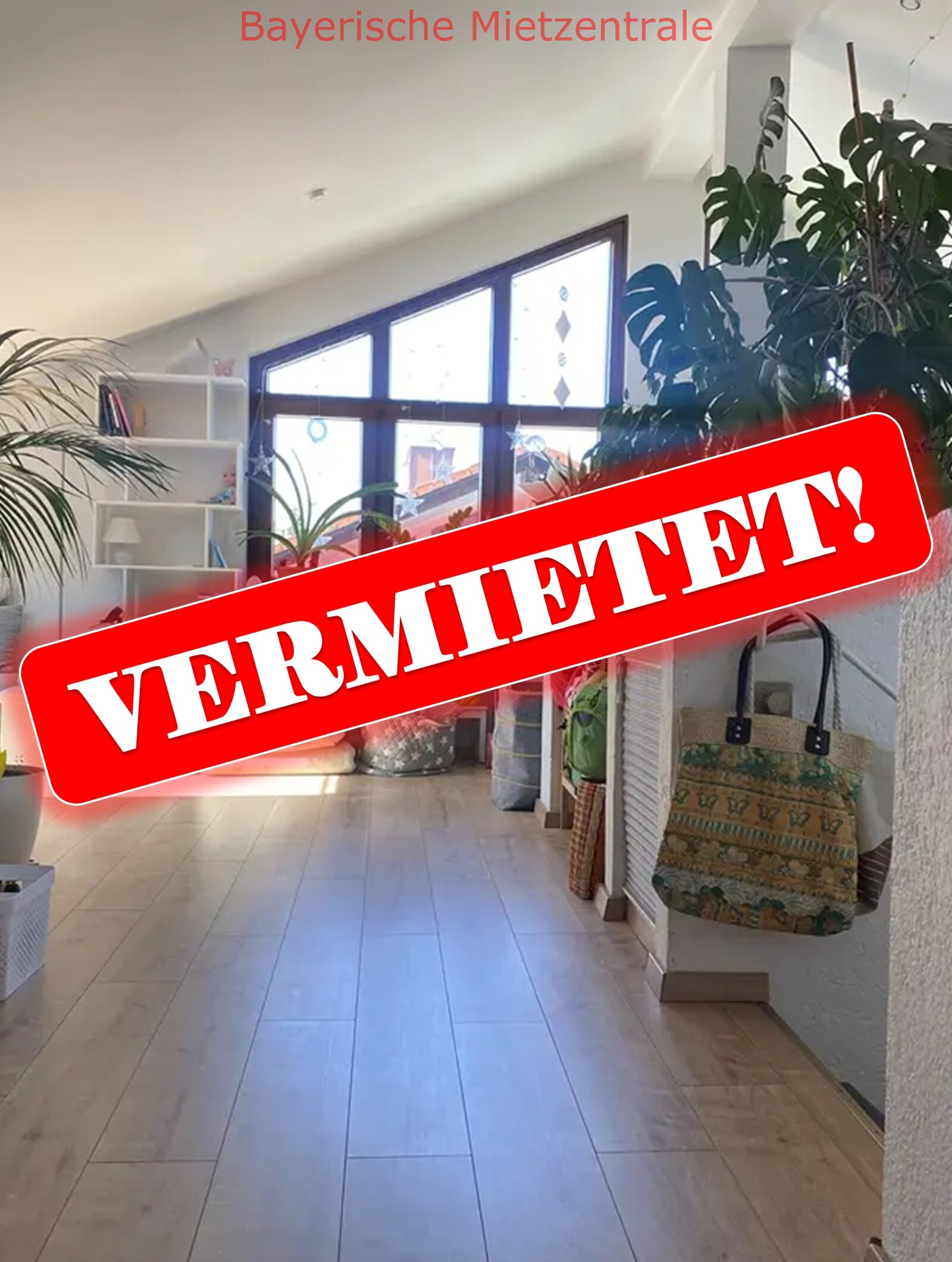 ***BAYERISCHE MIETZENTRALE: Außergewöhnliche 3-Zimmer-Penthouse-Wohnung mit überdachter Dachterrasse!!!***