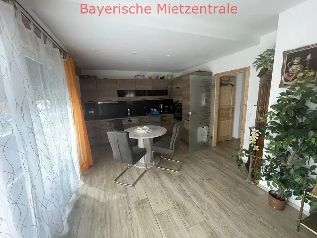 ***BAYERISCHE MIETZENTRALE: Wohnen wo andere Urlaub machen - barrierearmes, neuwertiges Einfamilienhaus mit EBK!!!***