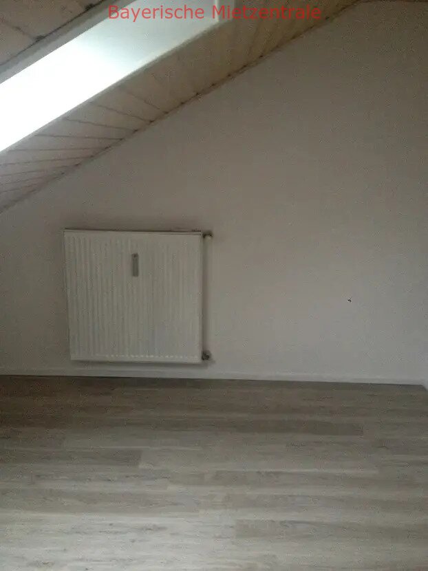 ***BAYERISCHE MIETZENTRALE: Schöne klimatisierte 3,5 Zimmer Wohnung!!!***
