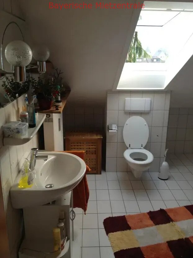 ***BAYERISCHE MIETZENTRALE: Schöne klimatisierte 3,5 Zimmer Wohnung!!!***