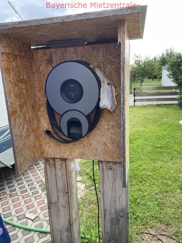 ***BAYERISCHE MIETZENTRALE: Schöne klimatisierte 3,5 Zimmer Wohnung!!!***