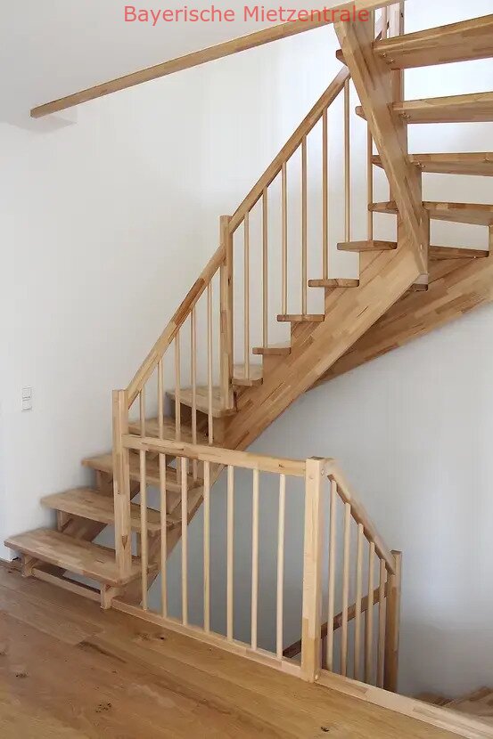 ***BAYERISCHE MIETZENTRALE: Großzügiges Haus mit traumhaftem Ausblick von der Dachterasse in Obergriesbach!!!***