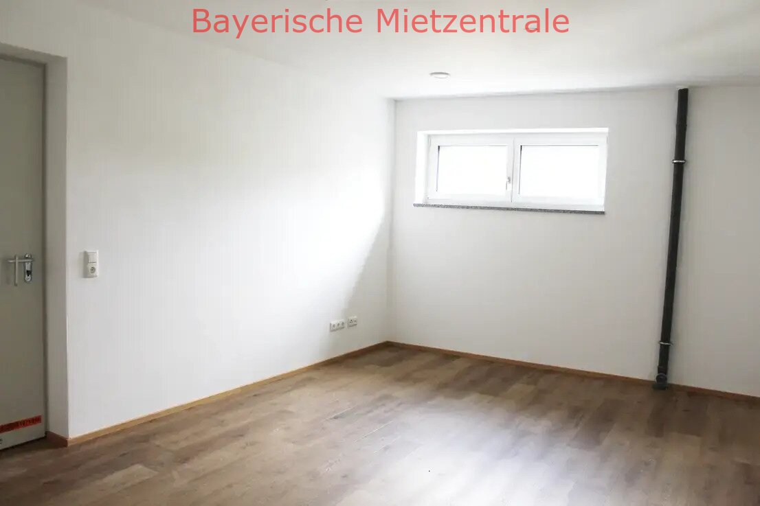 ***BAYERISCHE MIETZENTRALE: Großzügiges Haus mit traumhaftem Ausblick von der Dachterasse in Obergriesbach!!!***
