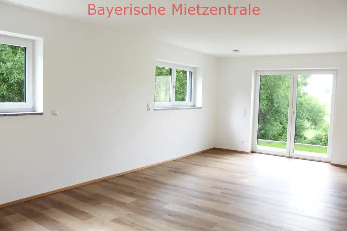 ***BAYERISCHE MIETZENTRALE: Großzügiges Haus mit traumhaftem Ausblick von der Dachterasse in Obergriesbach!!!***