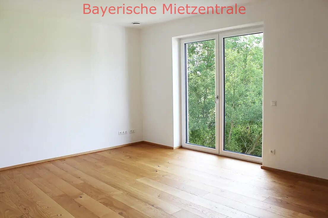 ***BAYERISCHE MIETZENTRALE: Großzügiges Haus mit traumhaftem Ausblick von der Dachterasse in Obergriesbach!!!***