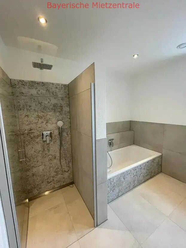 ***BAYERISCHE MIETZENTRALE: Geräumiges Reiheneckhaus mit 5 Zimmer in Buchloe-Lindenberg!!!***