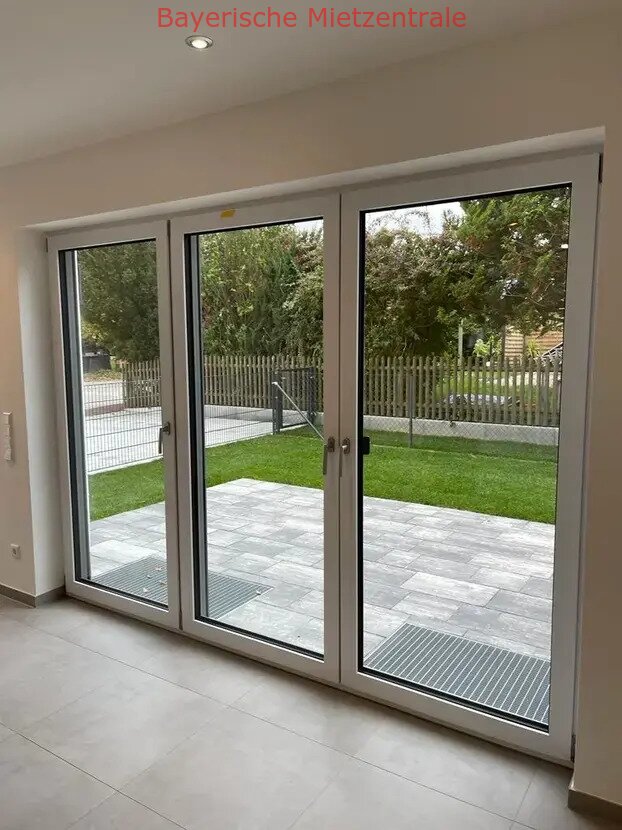 ***BAYERISCHE MIETZENTRALE: Geräumiges Reiheneckhaus mit 5 Zimmer in Buchloe-Lindenberg!!!***