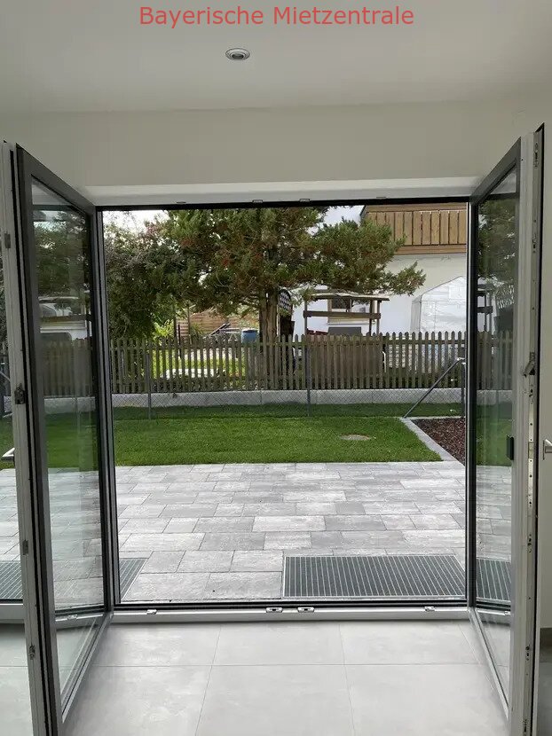 ***BAYERISCHE MIETZENTRALE: Geräumiges Reiheneckhaus mit 5 Zimmer in Buchloe-Lindenberg!!!***