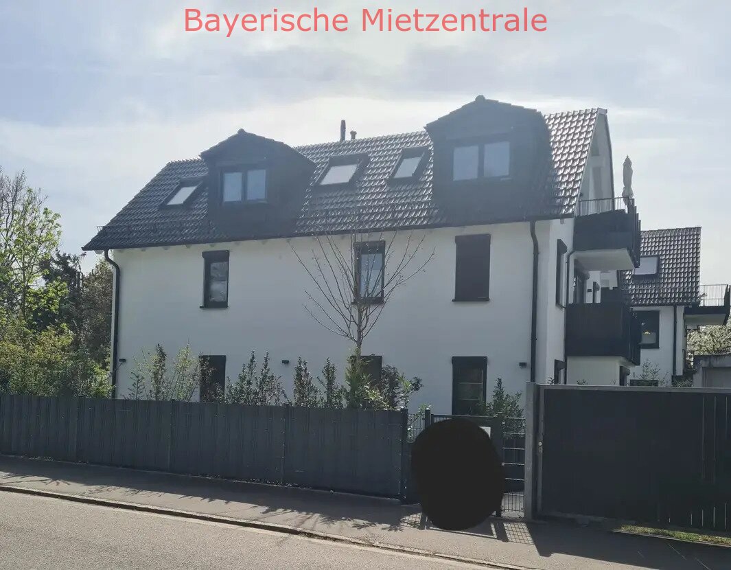 ***BAYERISCHE MIETZENTRALE: Exklusive, neuwertige 3-Zimmer-Wohnung mit luxuriöser Innenausstattung mit Balkon in Waldtrudering!!!***