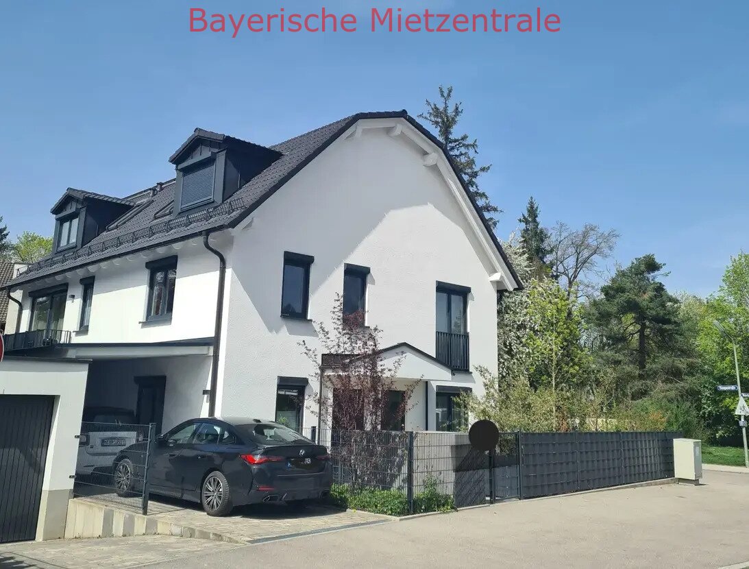 ***BAYERISCHE MIETZENTRALE: Exklusive, neuwertige 3-Zimmer-Wohnung mit luxuriöser Innenausstattung mit Balkon in Waldtrudering!!!***