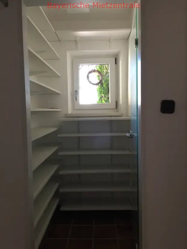 ***BAYERISCHE MIETZENTRALE: Haus als Wohnung auf einer Ebene mit herrlichem Garten in Wiesent!!!***