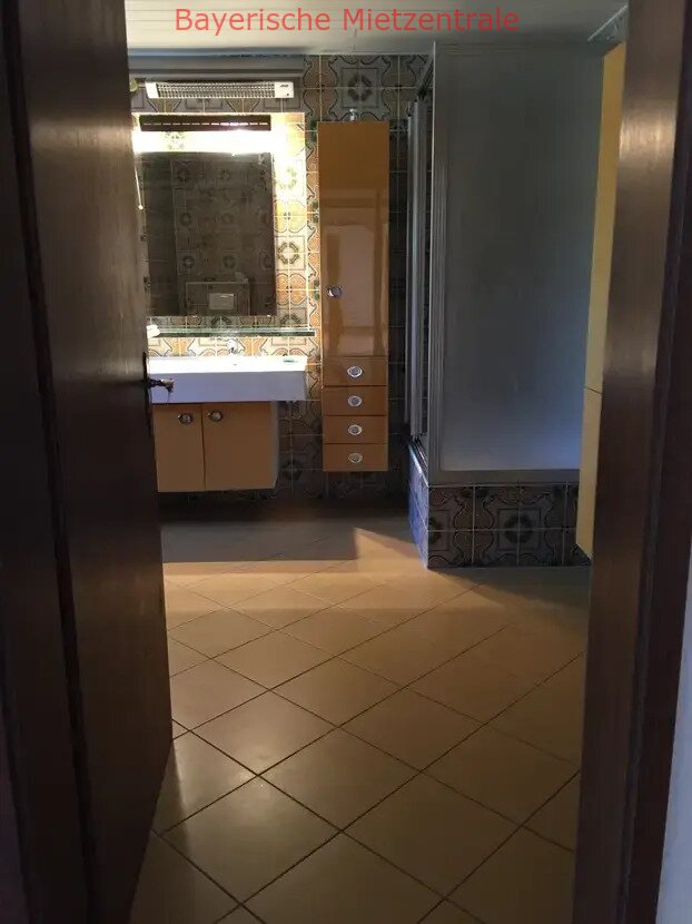 ***BAYERISCHE MIETZENTRALE: Haus als Wohnung auf einer Ebene mit herrlichem Garten in Wiesent!!!***