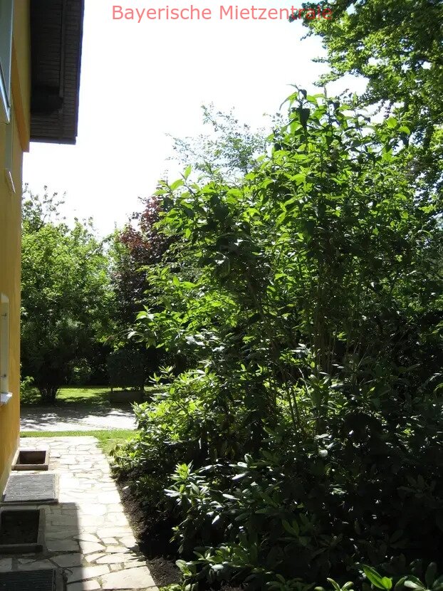 ***BAYERISCHE MIETZENTRALE: Haus als Wohnung auf einer Ebene mit herrlichem Garten in Wiesent!!!***