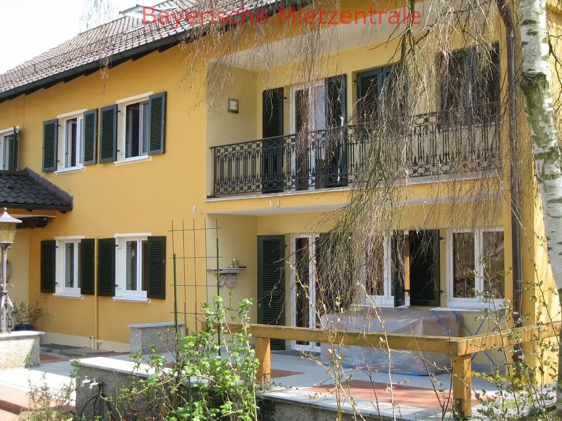 ***BAYERISCHE MIETZENTRALE: Haus als Wohnung auf einer Ebene mit herrlichem Garten in Wiesent!!!***