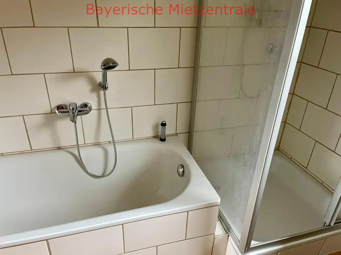 ***BAYERISCHE MIETZENTRALE: Ansprechende 4-Zimmer-Wohnung in Neustadt Waldnaab!!!***