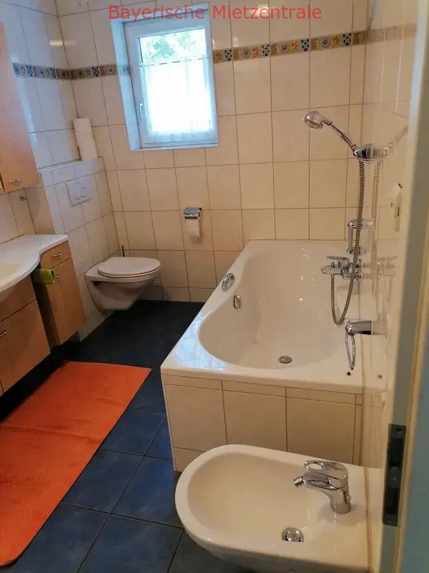 ***BAYERISCHE MIETZENTRALE: Idyllisch gelegene 2-Zimmer-Wohnung in Landshut, Achdorf!!!***