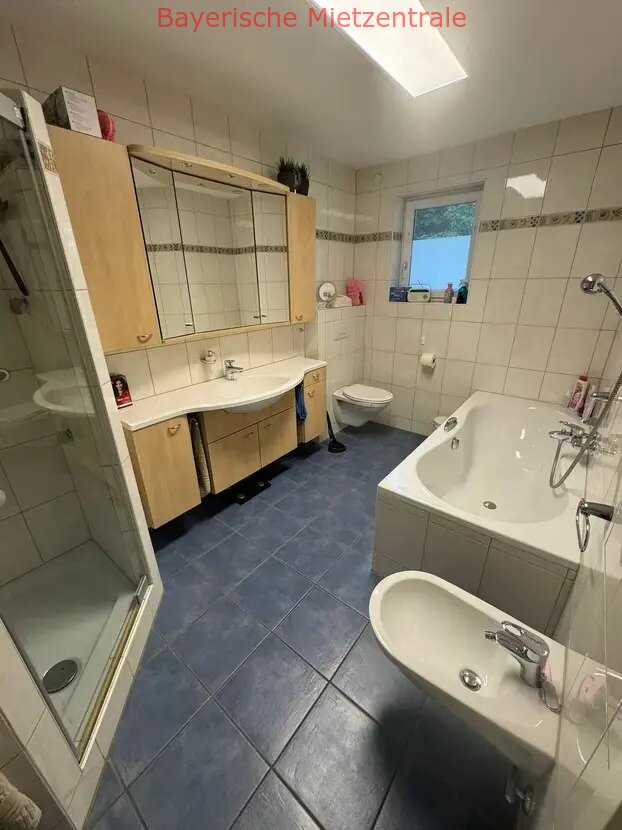 ***BAYERISCHE MIETZENTRALE: Idyllisch gelegene 2-Zimmer-Wohnung in Landshut, Achdorf!!!***
