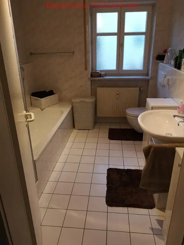 ***BAYERISCHE MIETZENTRALE: Helle, moderne 3-Zi Whg in ruhiger Lage - Mühldorf (Nord)!!!***