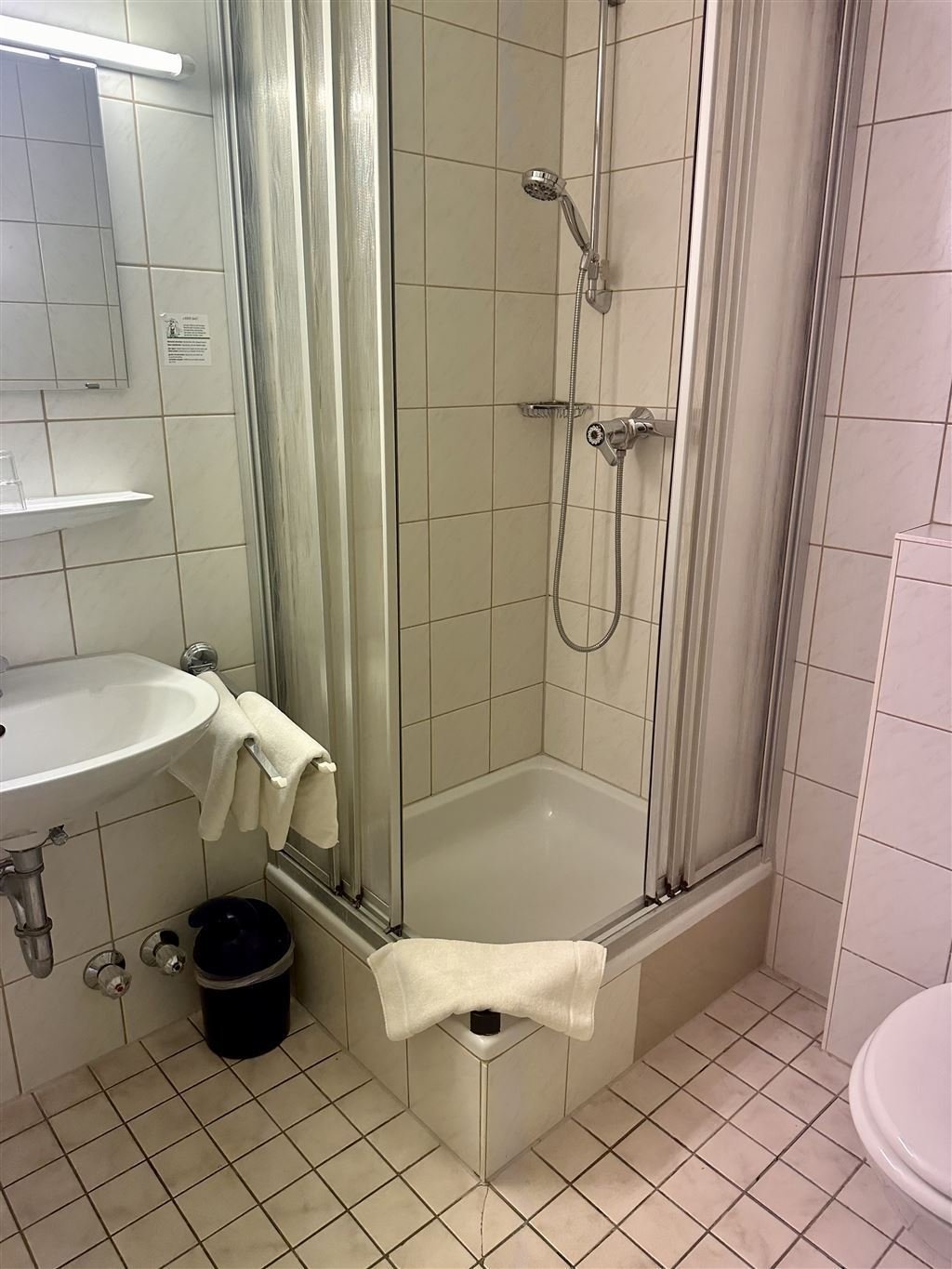 Stadt Co: MFH mit 12 möb. Apartments, 1Gew., flex.Nutzg, ideal für Boardinghouse/ Airbnb/Studenten…