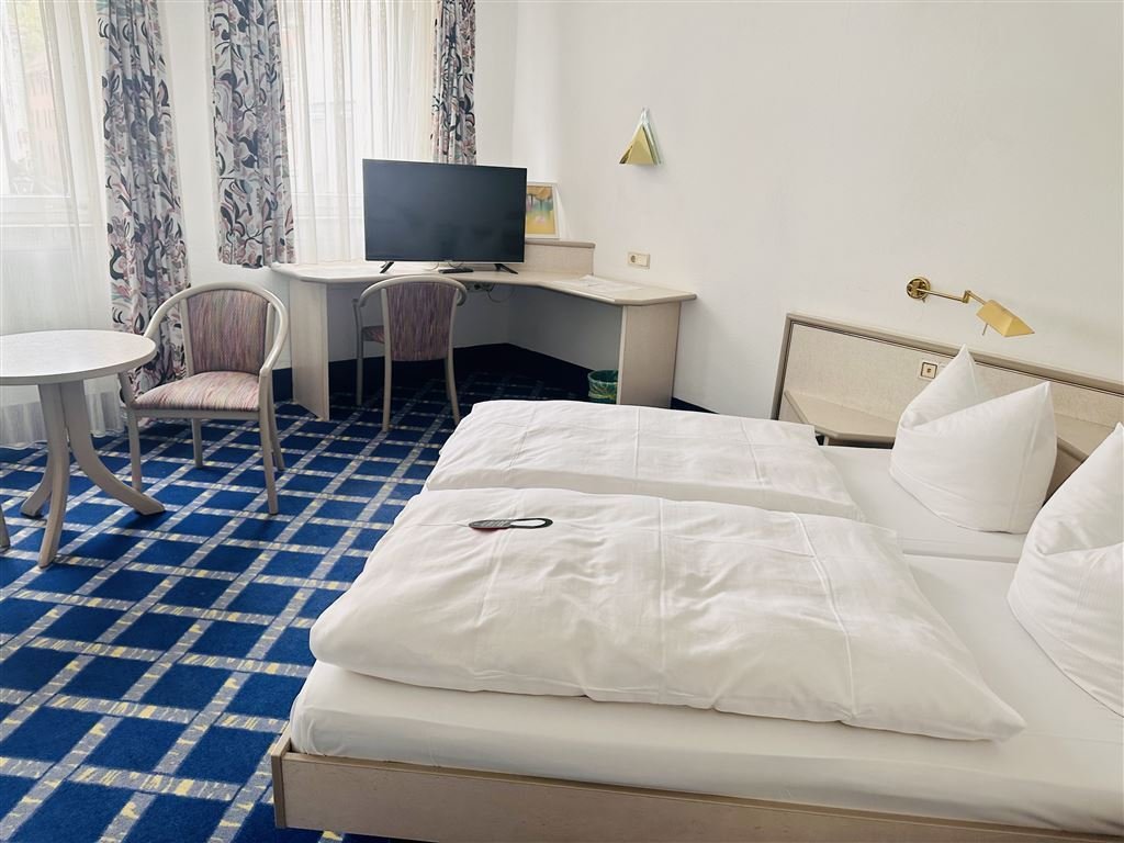 Stadt Co: MFH mit 12 möb. Apartments, 1Gew., flex.Nutzg, ideal für Boardinghouse/ Airbnb/Studenten…