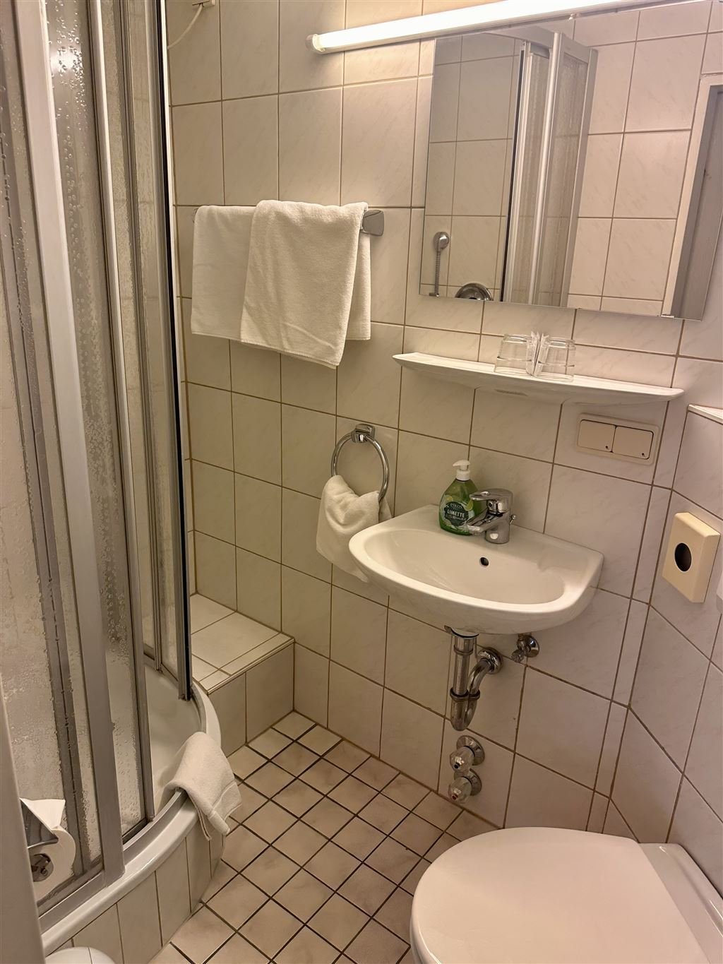 Stadt Co: MFH mit 12 möb. Apartments, 1Gew., flex.Nutzg, ideal für Boardinghouse/ Airbnb/Studenten…
