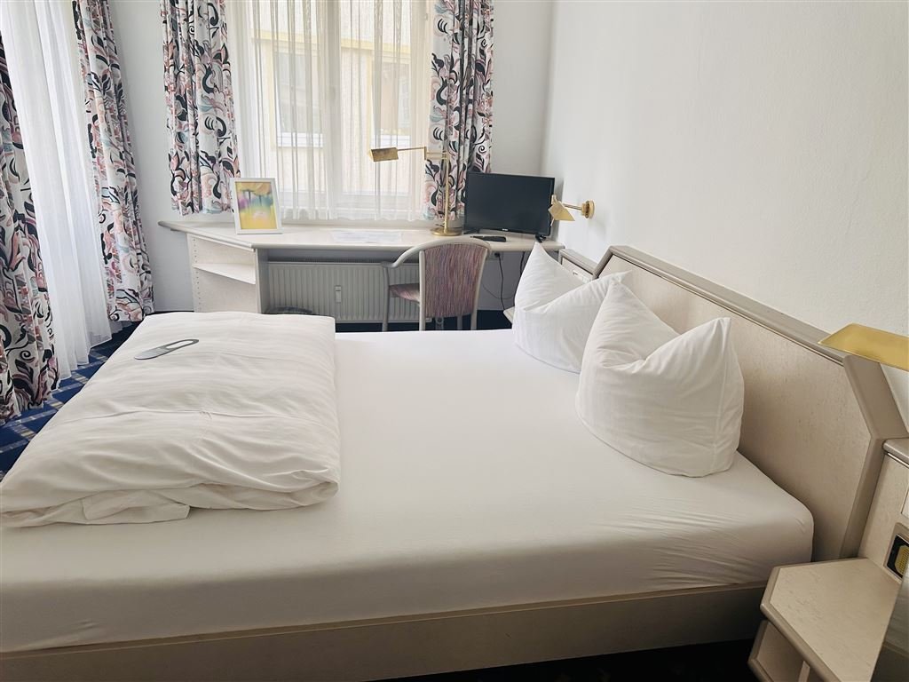 Stadt Co: MFH mit 12 möb. Apartments, 1Gew., flex.Nutzg, ideal für Boardinghouse/ Airbnb/Studenten…